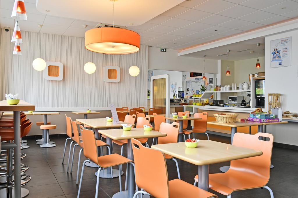 Ibis Budget Saint-Quentin Centre Gare Экстерьер фото
