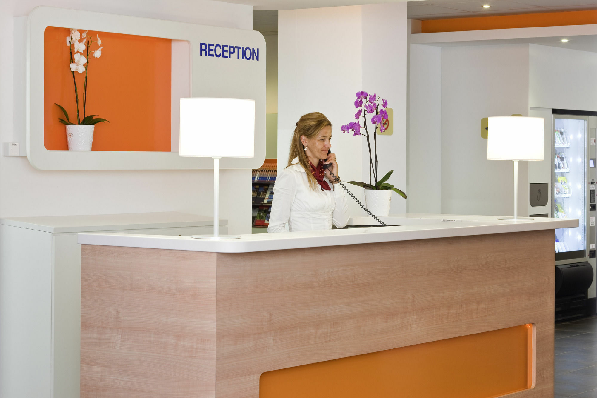 Ibis Budget Saint-Quentin Centre Gare Экстерьер фото